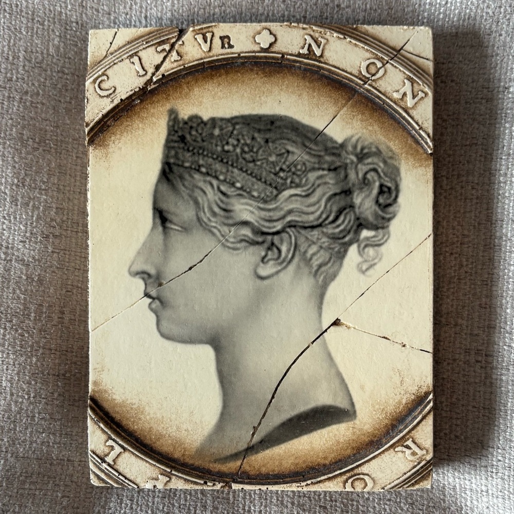 SID DICKENS MEMORY BLOCK TILE: SOVEREIGN (T120)